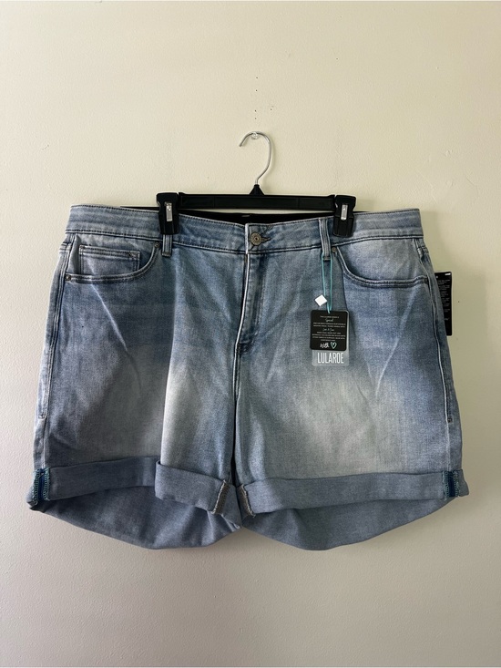 LuLaRoe Pants - LuLaRoe Women's Light Blue Rolled Hem Denim Boyfriend Shorts